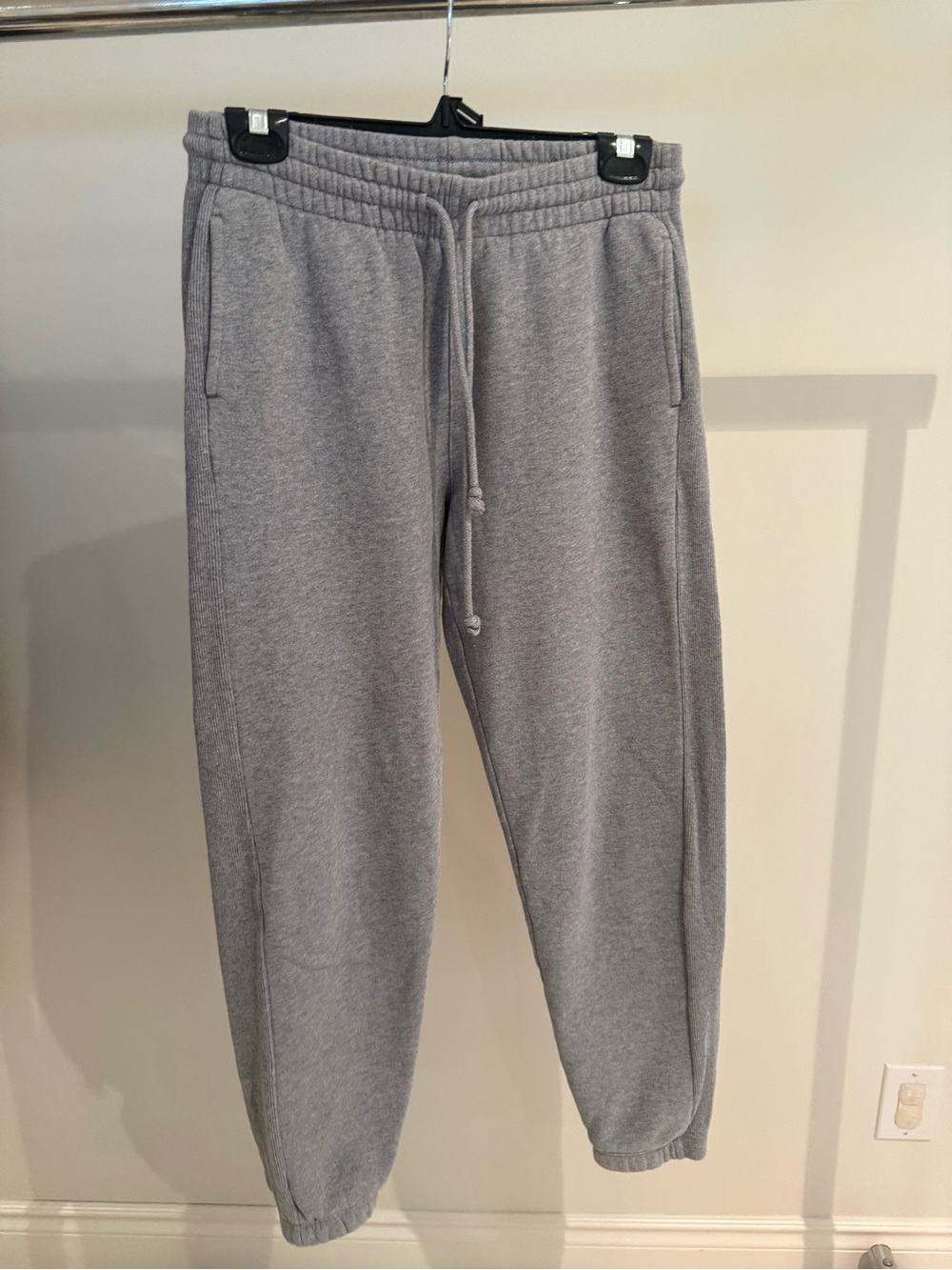 Aritzia Tna Grey Boyfriend Sweatpants